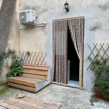 Bed and Breakfast Al Vicolo Stretto Santa Maria a Vico Exterior foto